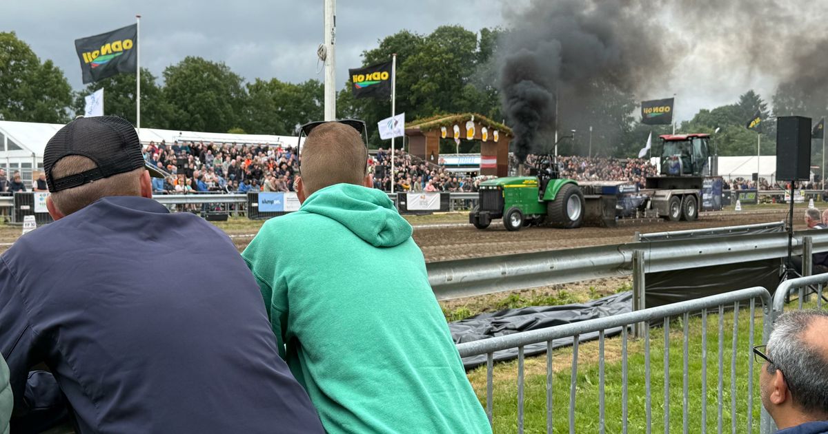 40e editie Tractor en Truck Pulling Eext: veel rook en veel lawaai ...