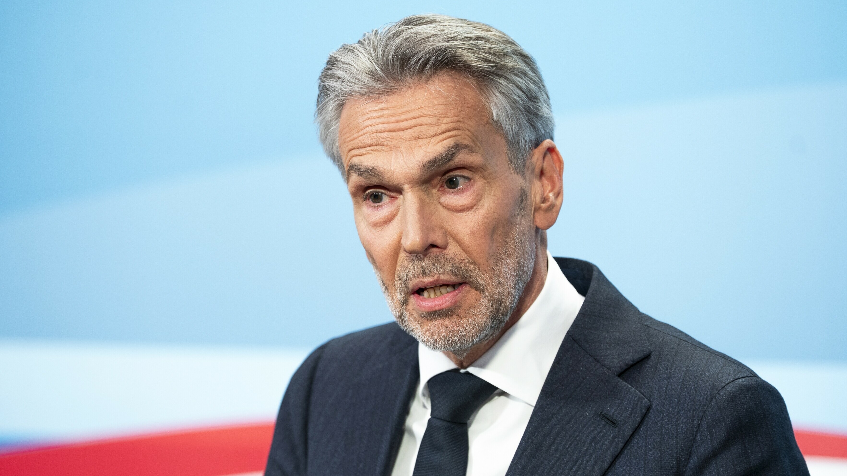 Brok: Premier Schoof moet mogelijk ingrijpen om een stroomkabel door Schiermonnikoog tegen te houden