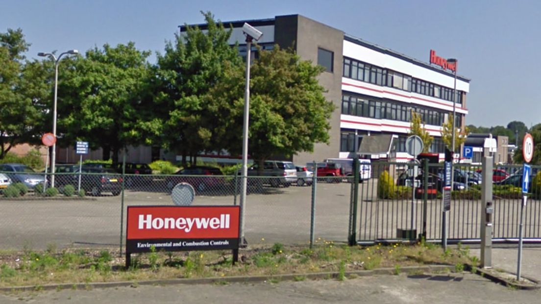 Personeel Honeywell is solidair met ontslagen collega's (foto Google Streetview)