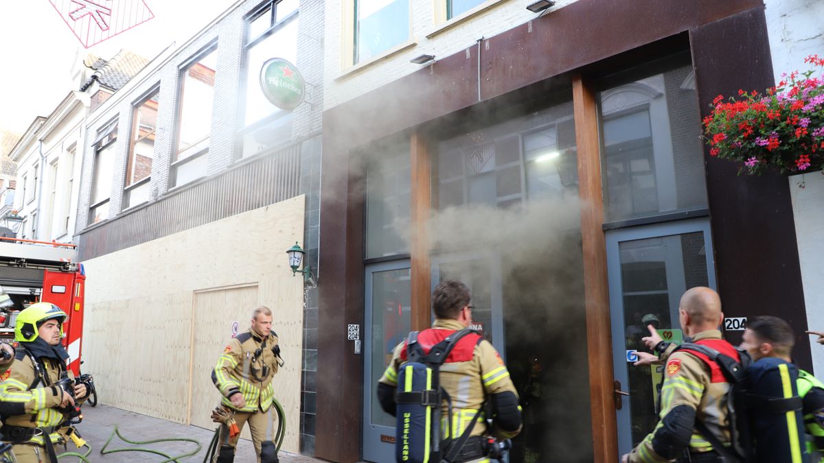 112 Nieuws: Brand bij restaurant in Kampen | Gewonde na valpartij in IJsselmuiden