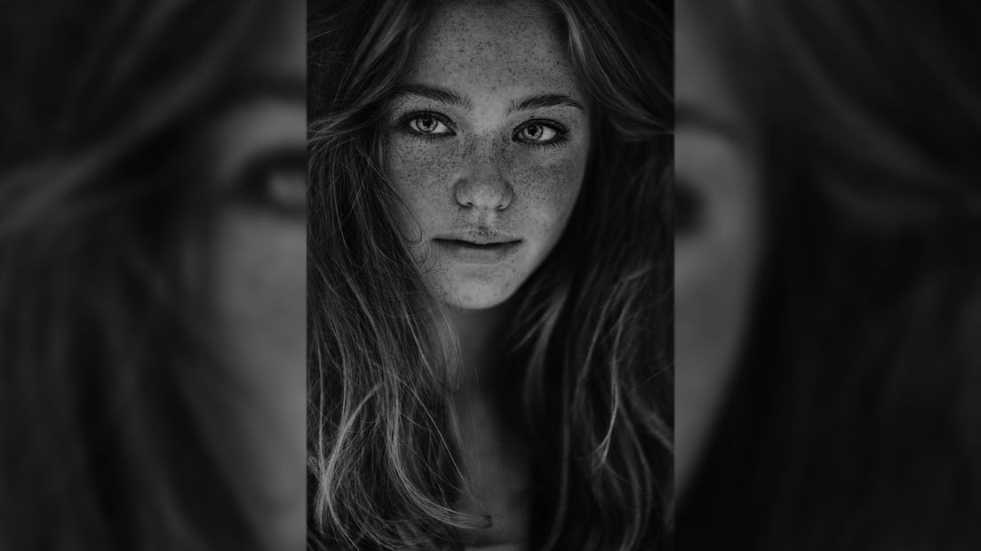 De winnende foto van model Liv Broekmaat.