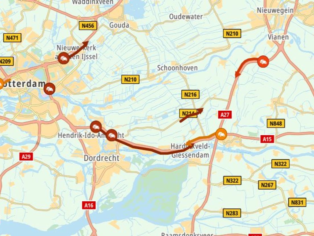 Kettingbotsing veroorzaakt lange file op A15 tussen Alblasserdam en Gorinchem
