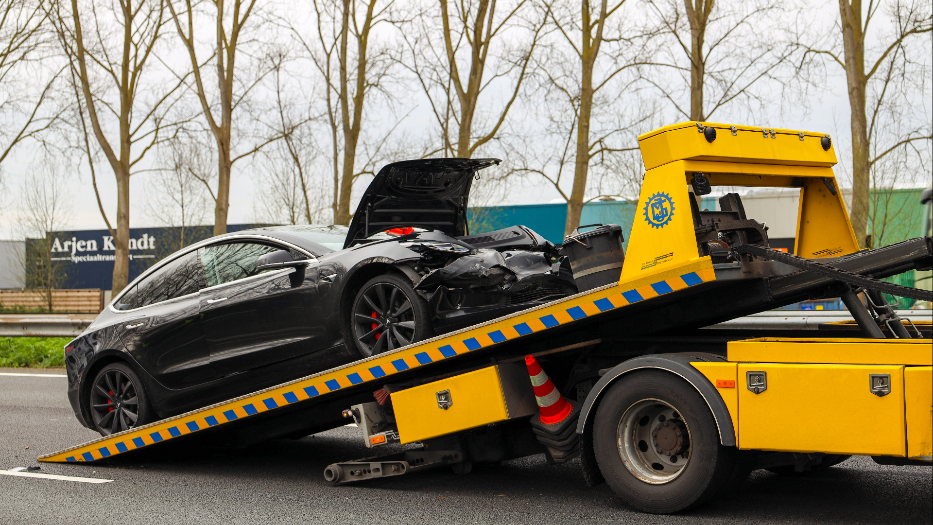 Op de A20 volgden twee ongelukken elkaar vrijdagmiddag kort na elkaar op.