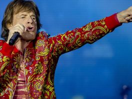 Mick Jagger verrast fans in Paard