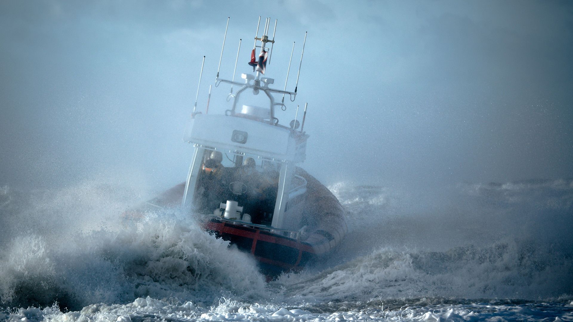 Vermiste Vissers Gevonden In Stuurhut Gezonken Kotter - Omrop Fryslân