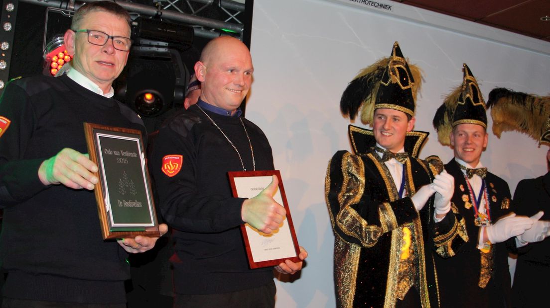 Jos Rolink ontvangt Orde van Verdienste uit handen van Graaf Daan I