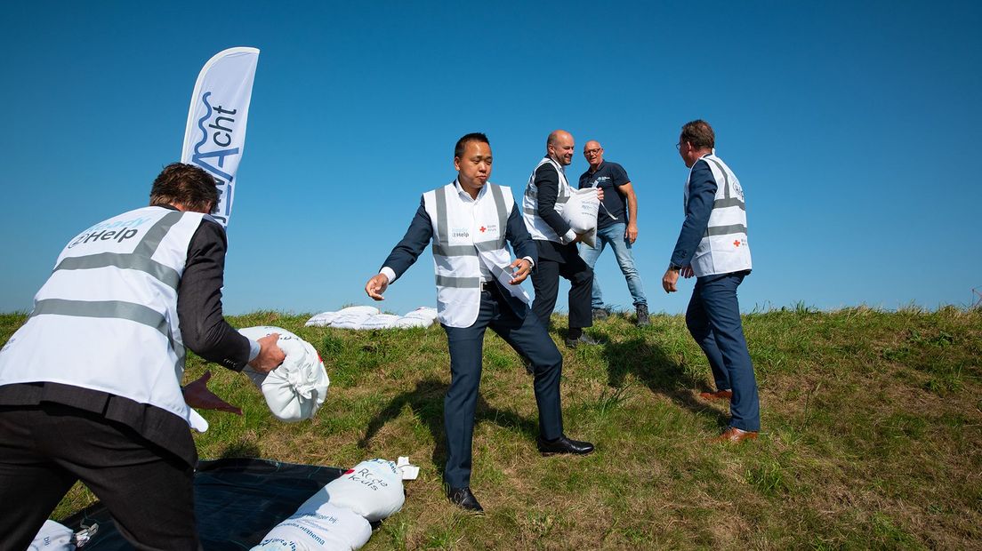 Rode Kruis gaat Waterschap Drents Overijsselse Delta helpen (Rechten: WDODelta / Rode Kruis)