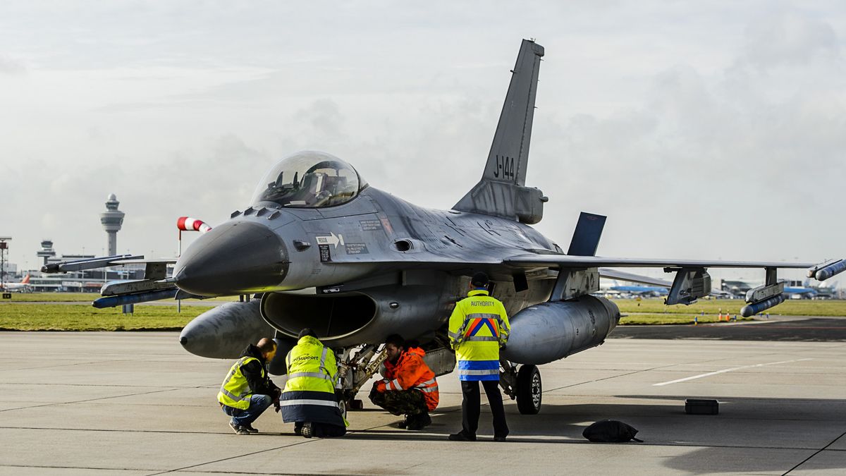 Gevechtsvliegtuigen trainen op Schiphol, mogelijk geluidsoverlast in onze regio