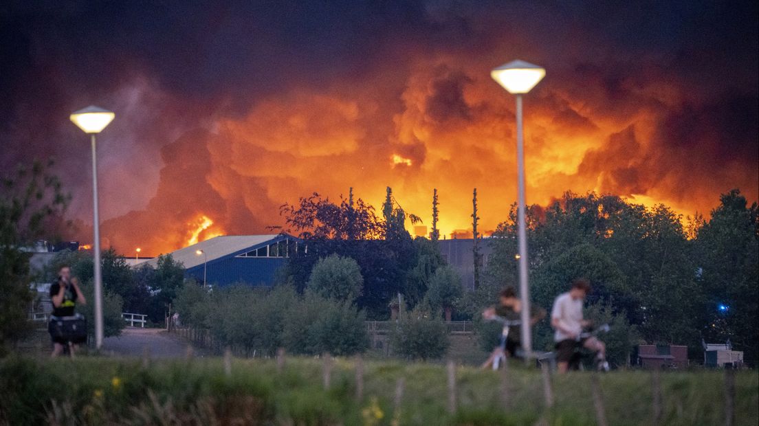 De enorme brand in Ter Aar