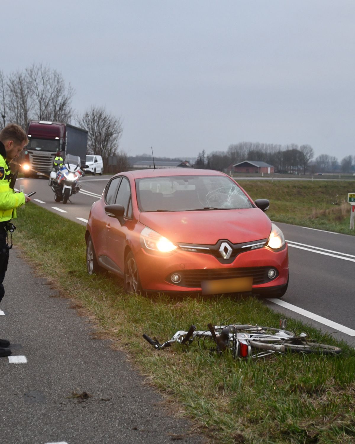 Fietser Gewond Bij Ongeluk Vogelwaarde Omroep Zeeland fietser-gewond-bij-ongeluk-vogelwaarde-omroep-zeeland