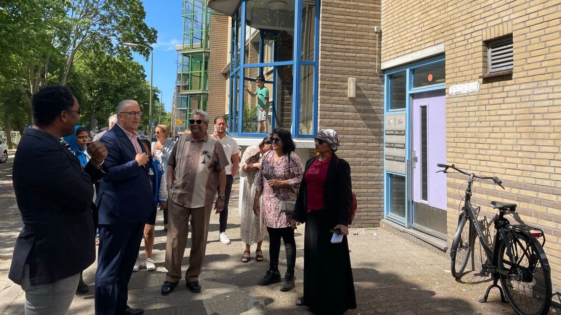 Aboutaleb op de plek van zijn ouderlijk huis