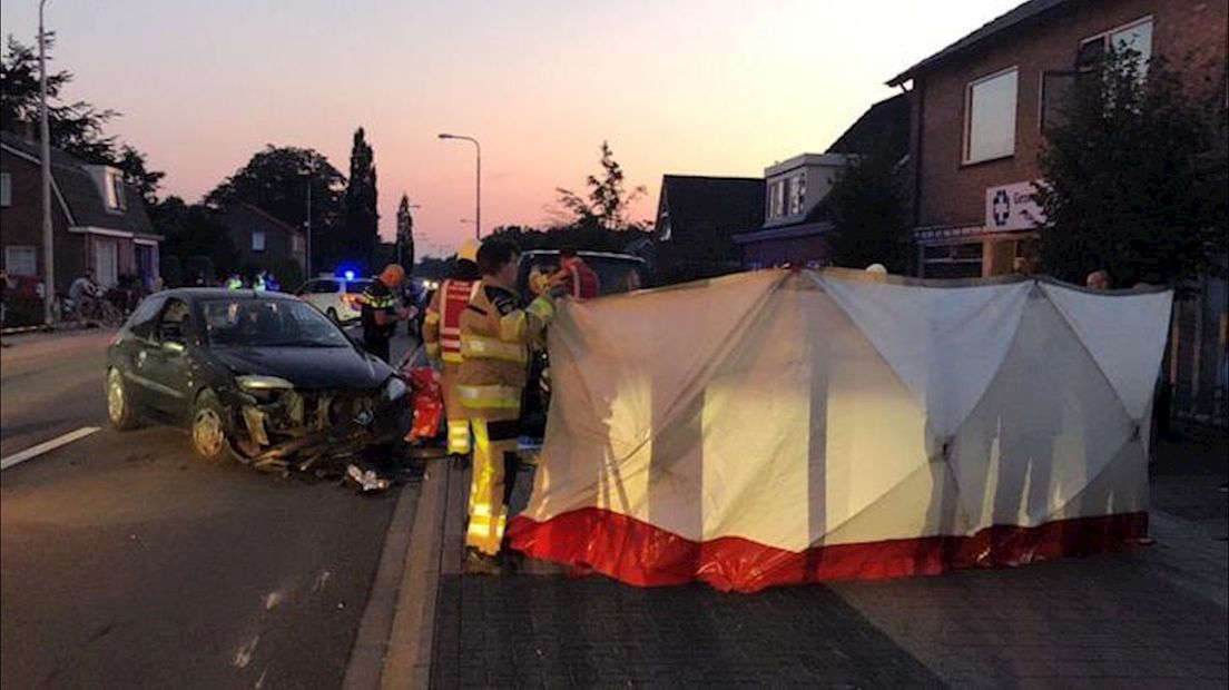 Motorrijder zwaargewond door botsing met auto op N341 in Kloosterhaar