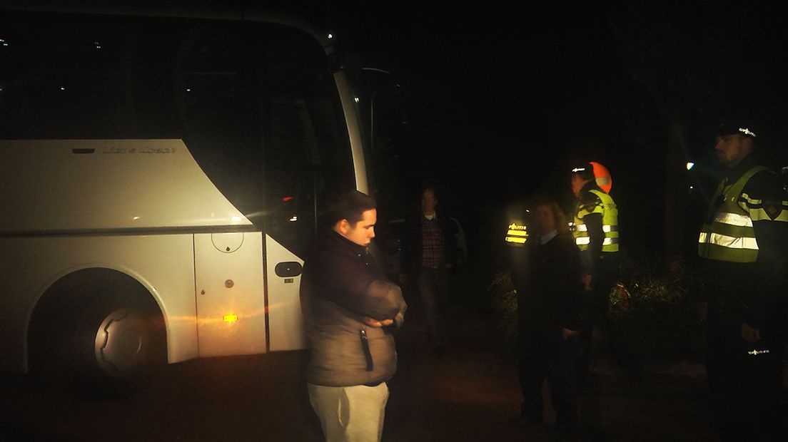 Gisteravond kwamen de vluchtelingen aan in Oranje (Rechten: RTV Drenthe)