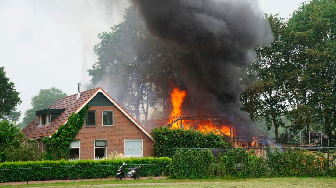 De brand woedde in 't Haantje (Rechten: Van Oost Media)