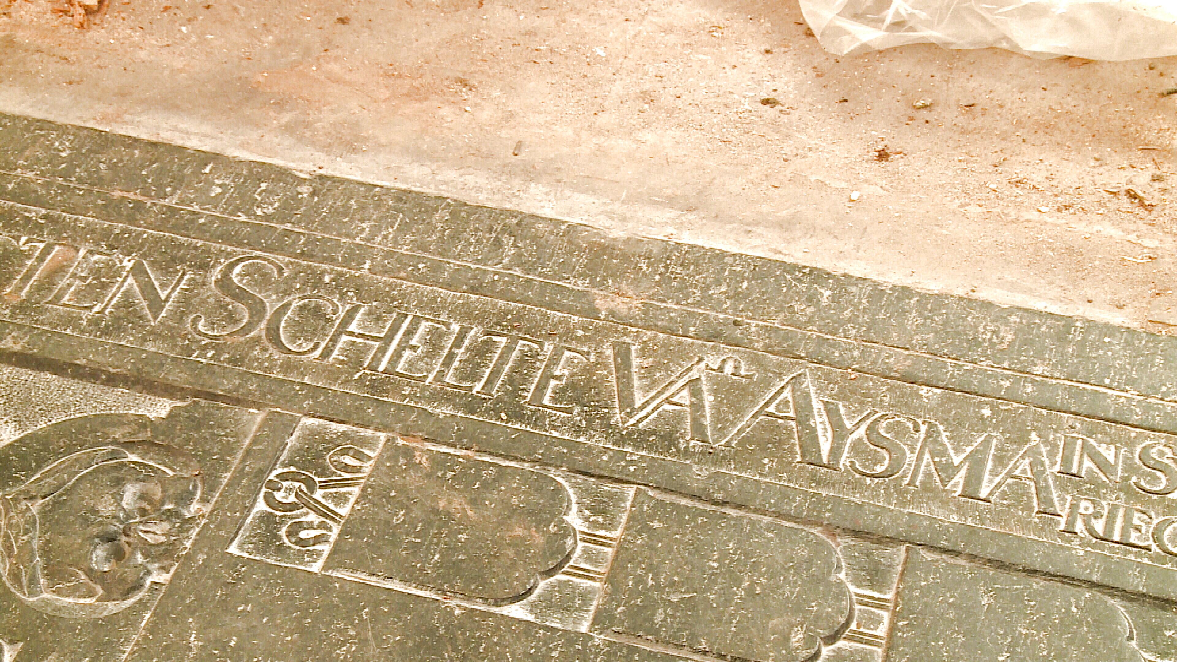 De grafsteen van Schelte van Aysma
