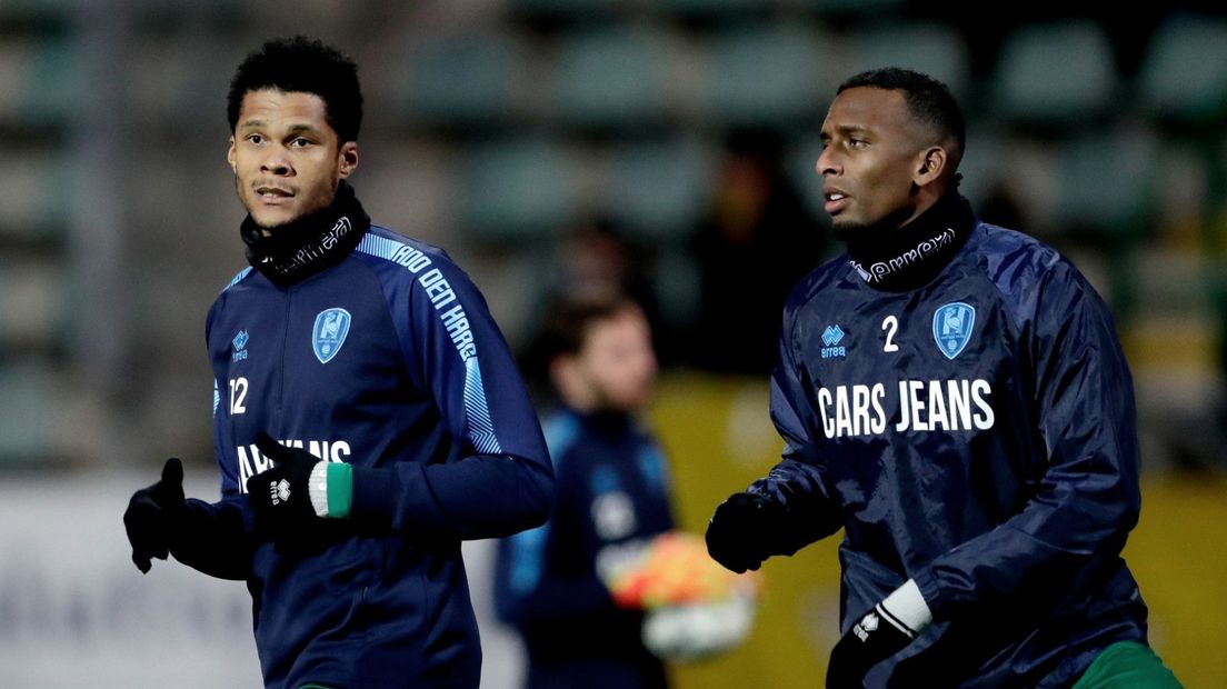 Spence en Malone doen de warming-up