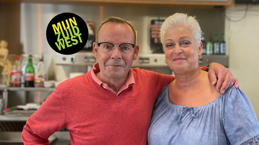 Harry en Ina in hun snackbar | Foto Judith Tielemans