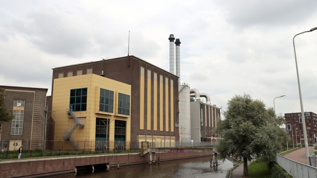 In de Uniper-centrale in Den Haag wordt elektriciteit opgewekt met gas
