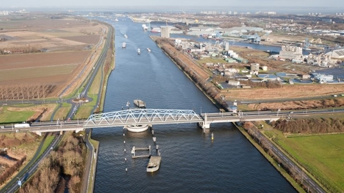 De kanaalzone in Terneuzen