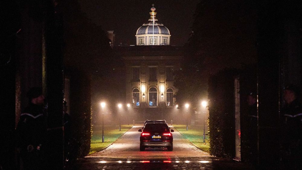 Lopend Vuur: Onze koning was een beetje dom - RTV Noord