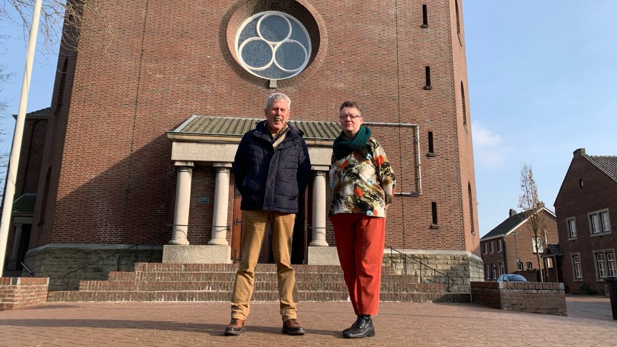 Kerkklokken luiden op plek aardbeving Herkenbosch