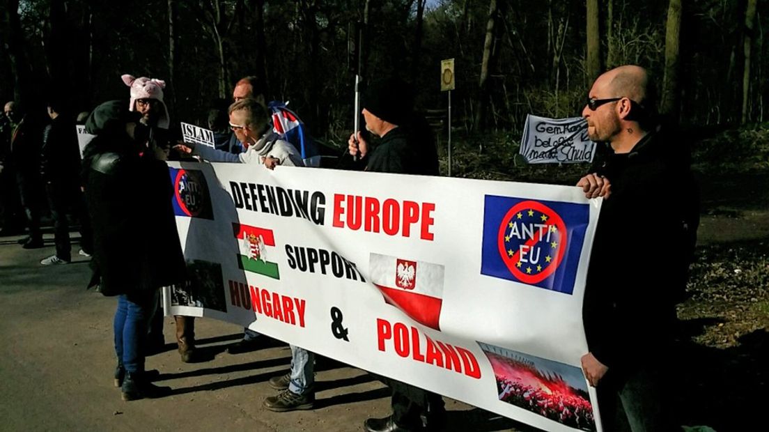 Protest tegen azc de Goudsberg