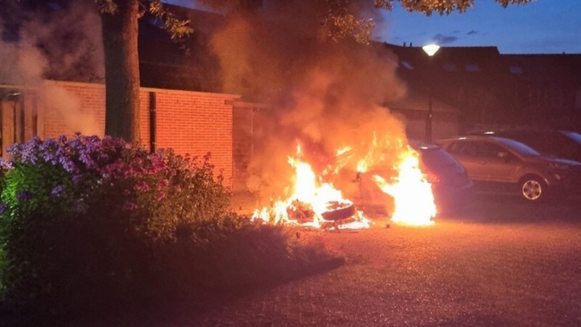 112-nieuws: Man (18) uit Wilnis aangehouden voor brandstichting | Tijdelijk cameratoezicht verlengd bij Baarnse woningen