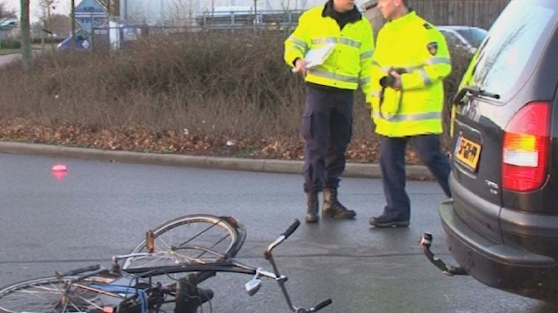 Fietsster gewond bij aanrijding