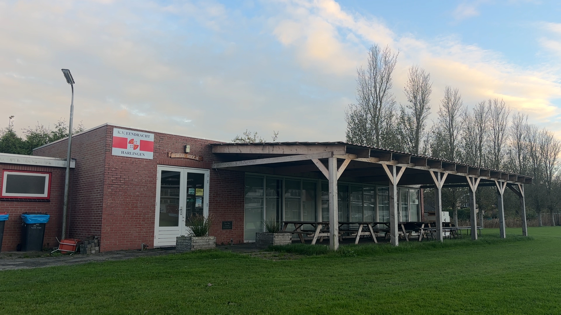 Het clubhuis van KV Eendracht