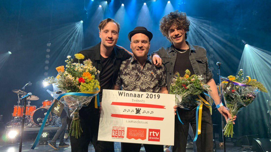 Leon Moorman wint Drèents Liedtiesfestival (foto; Edwin  Stenis/RTV Drenthe)