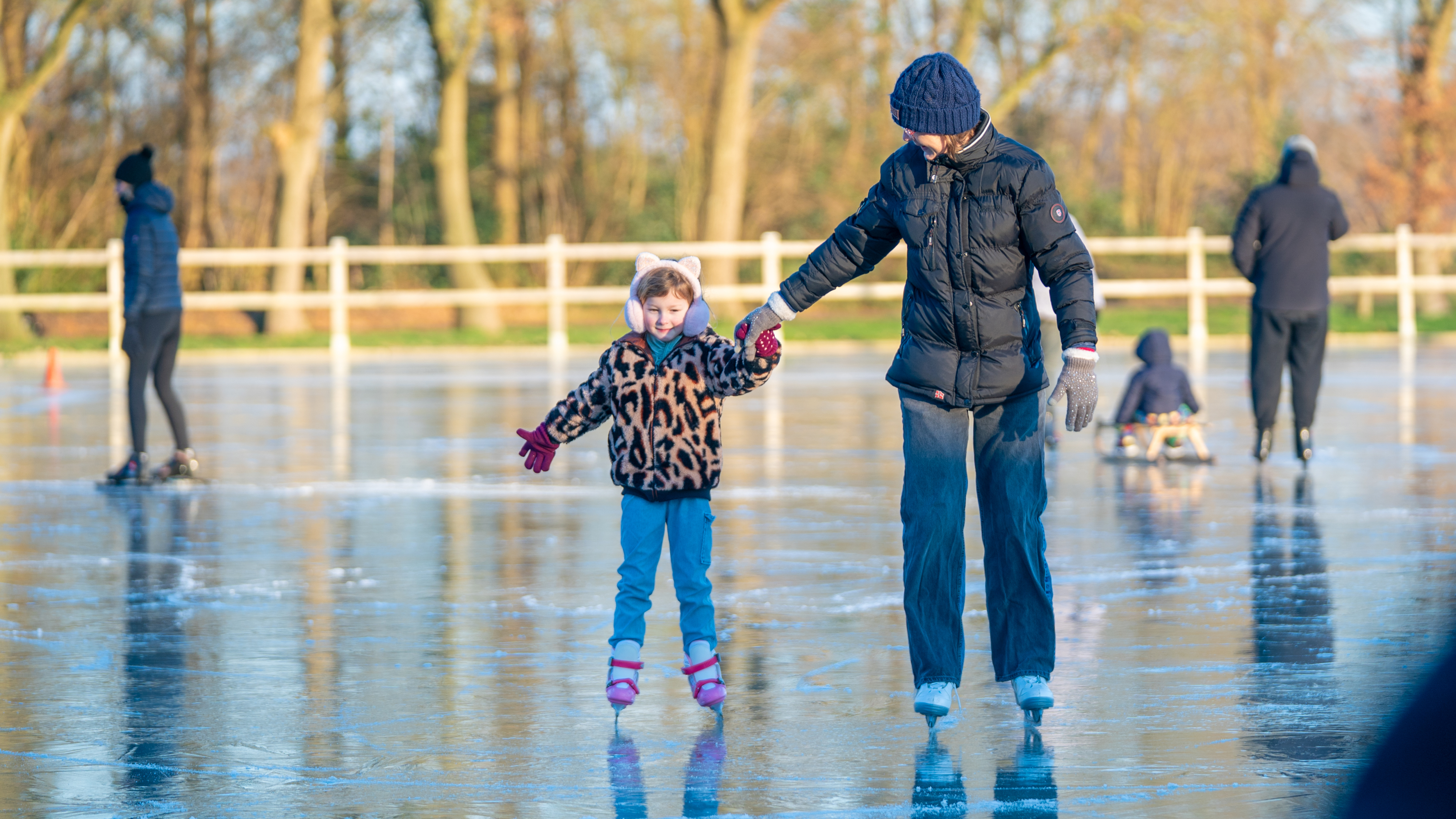 IJsbaan Drouwenerveen als een van de weinige open voor schaatspret