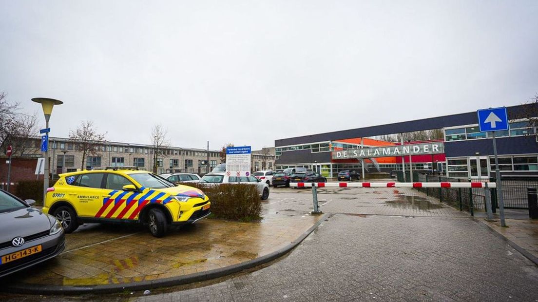 Het medische incident speelde zich af bij De Toverburcht, dat in hetzelfde gebouw zit als basisschool De Salamander.