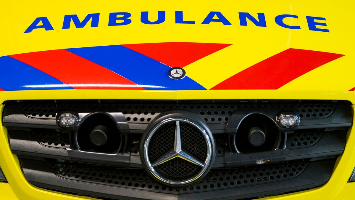 Auto rijdt door na botsing met vrouw op fiets in Oost-Souburg: politie zoekt getuigen