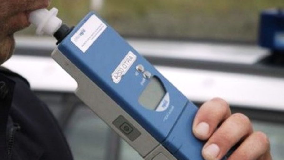 Dronken bromfietser twee keer opgepakt in Heel