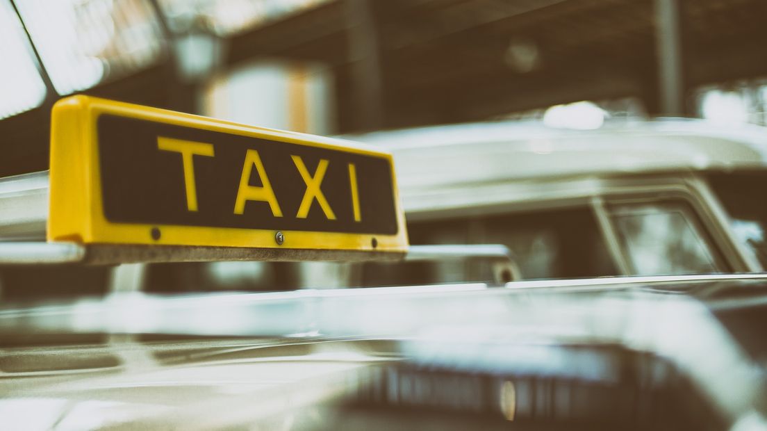 Taxibedrijf Dorenbos raakte vierduizend bestelde ritten kwijt (Rechten: Pixabay.com)