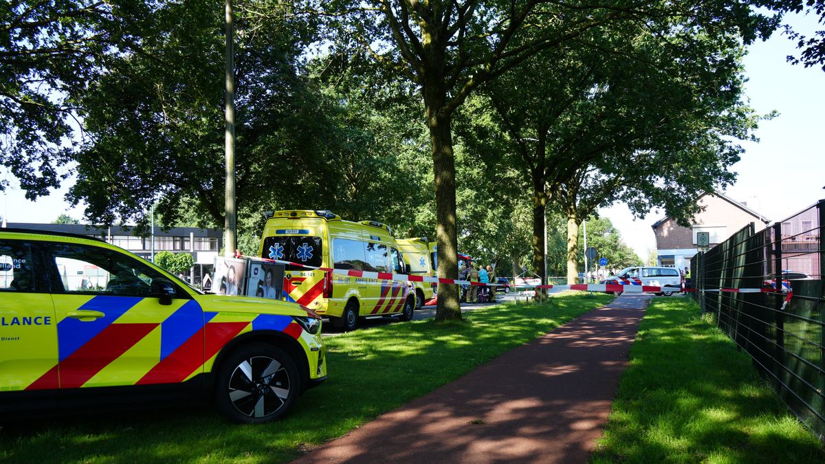 112 Nieuws: Fietser (86) overleden na ongeluk Raalte | Glas valt, twee gewonden in Basse