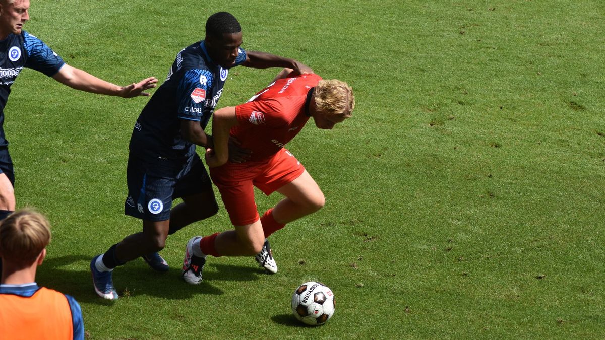 LIVE | De Graafschap bakt er niks van en staat achter in Helmond