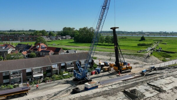 Na jaren werk is de duurste dijkversterking van Nederland officieel klaar: 'Hansweert krijgt er iets moois voor terug'