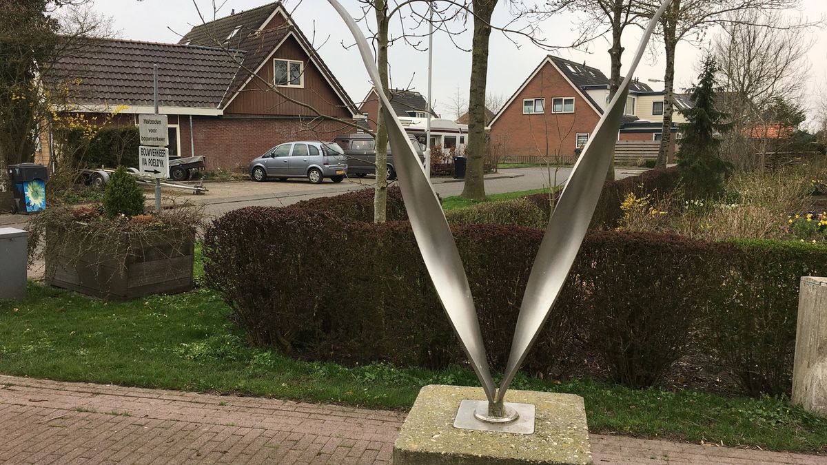 VIDEO: Het vredesmonument in Elahuizen