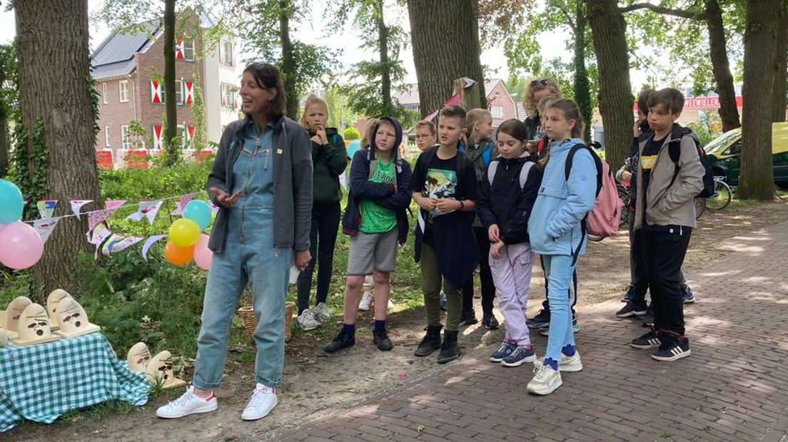Kids Klompenpad geopend in Hoevelakense Bos