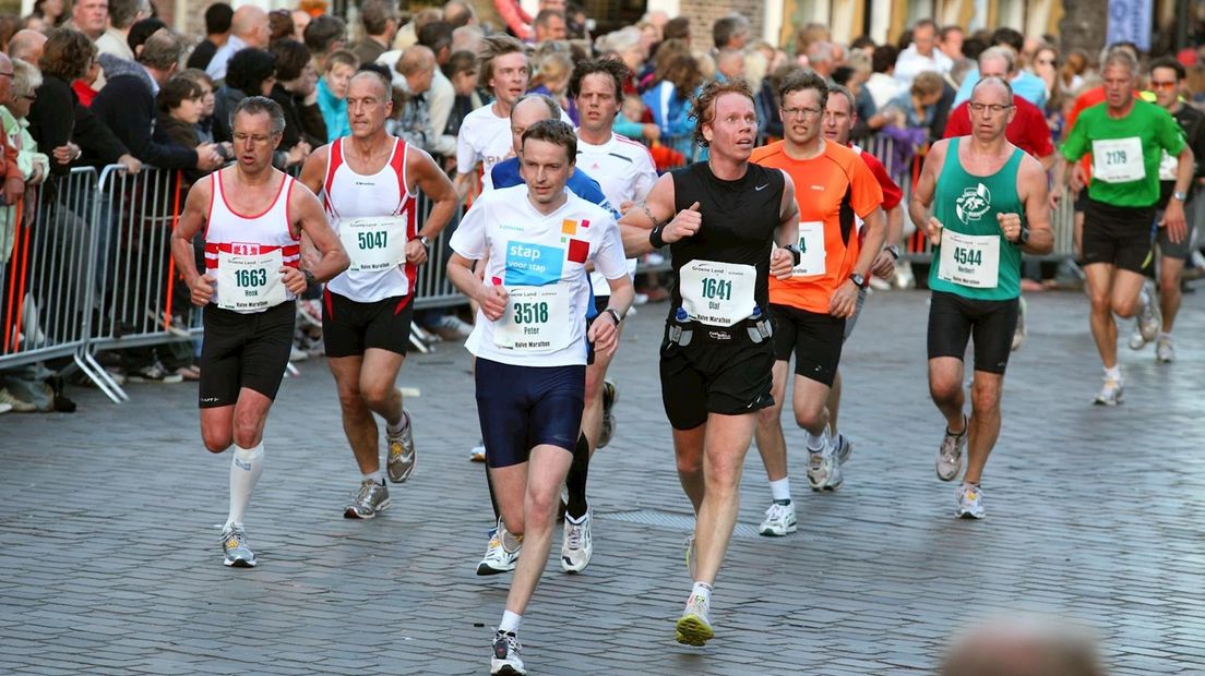 Deelnemers van de vorige Zwolse Halve Marathon