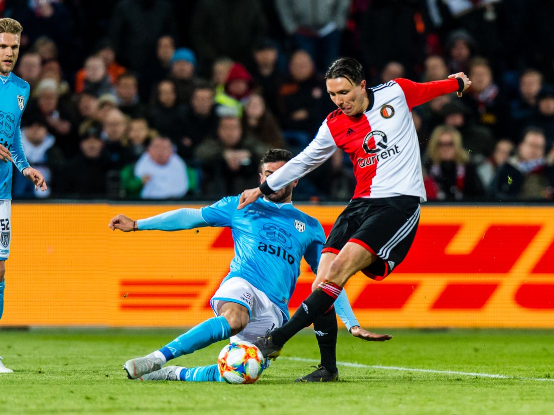 Steven Berghuis was met twee treffers de man van de wedstrijd bij Feyenoord tegen Heracles (Bron: VK Sportphoto - Yannick Verhoeven)