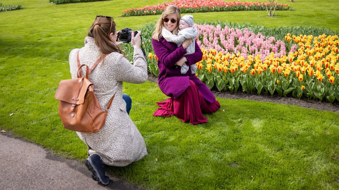 Bezoekers in de Keukenhof tijdens de testdag