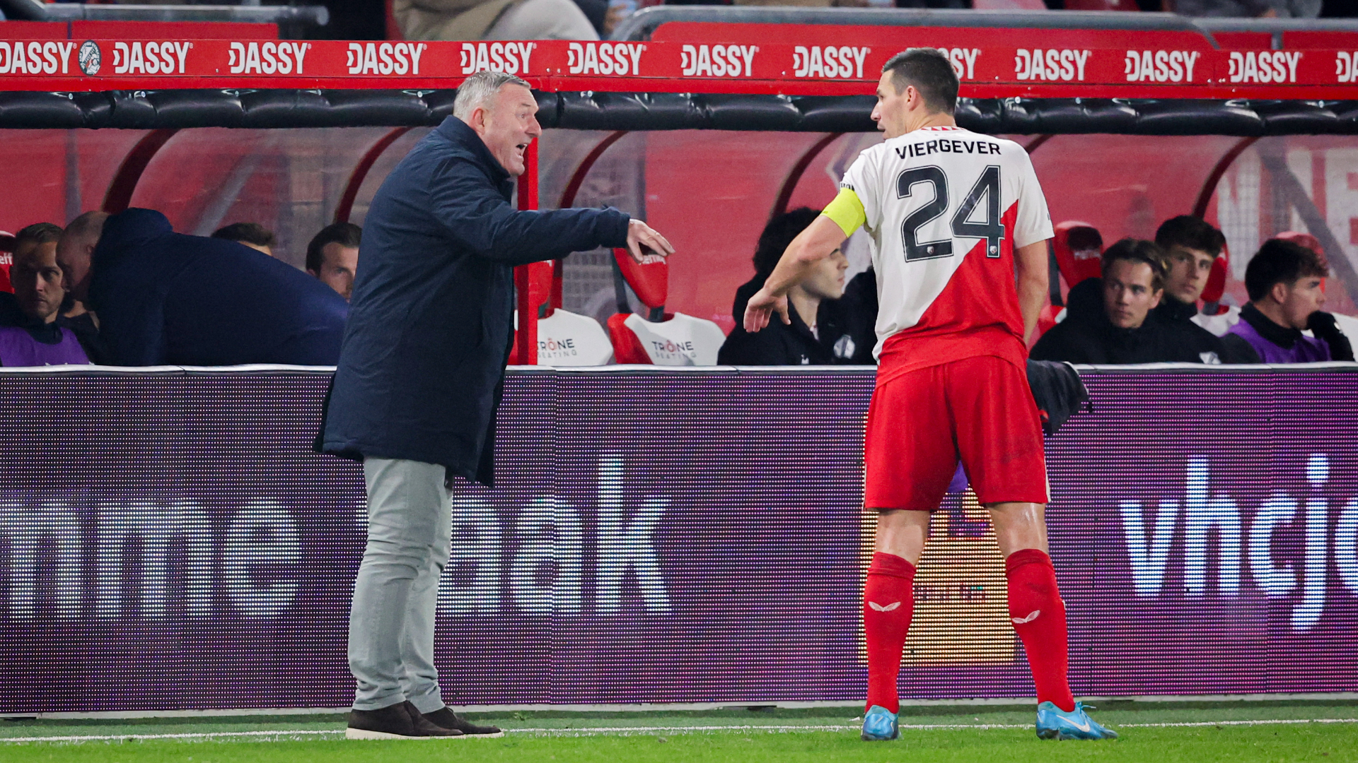 Jans en Viergever willen bij FC Utrecht afscheid nemen met Europees voetbal: 'We weten hoe mooi het 