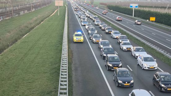 File op A15 • lachgastanks gevonden