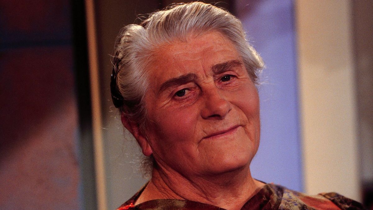 Biografie over kruidenvrouw Klazien uit Zalk: 'De vrouw achter het tv-imago'