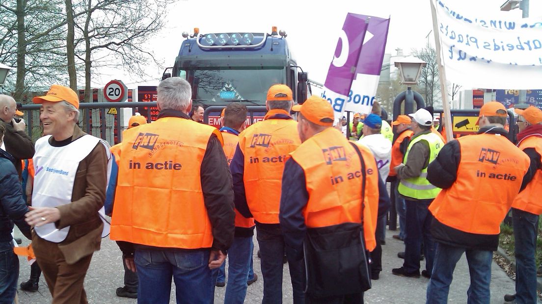 Protestactie personeel en inwoners Kloosterhaar