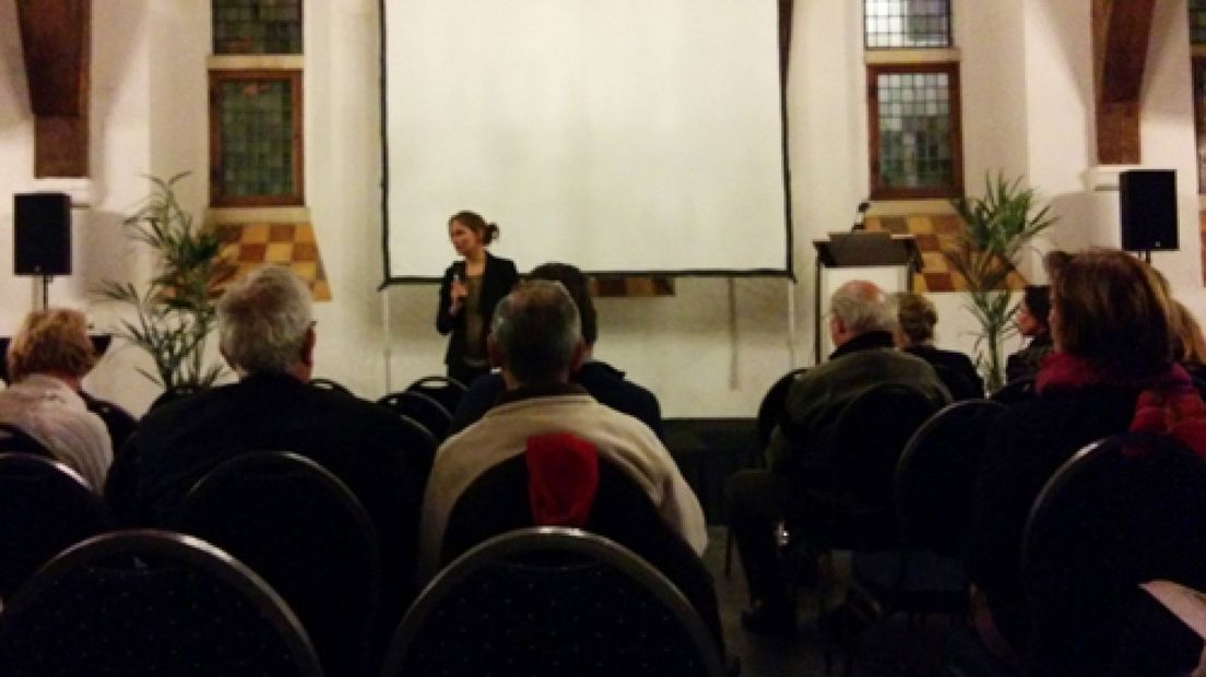 Bijeenkomst over asielzoekerscentrum Zutphen matig bezocht