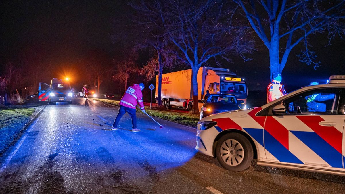 112-nieuws dinsdag 2 december: Auto van de weg geraakt in Surhuisterveen • Uitslaande brand bij woni