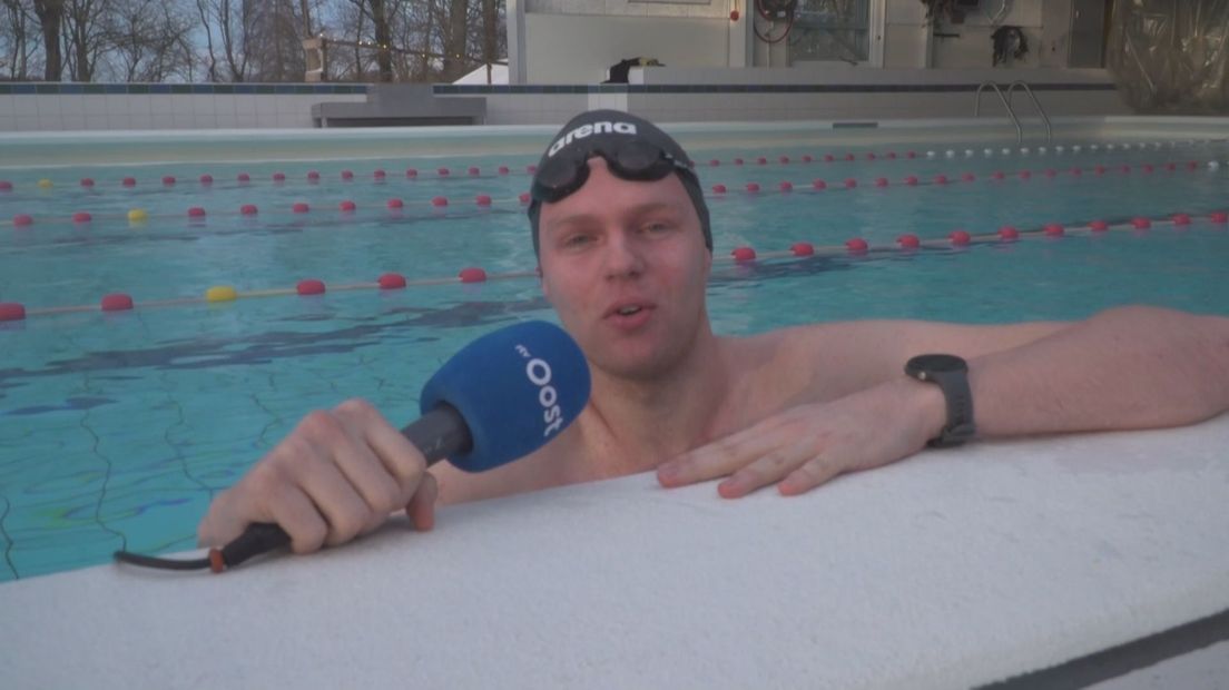 Zwemmer Alex Huizenga mocht vast een baantje trekken